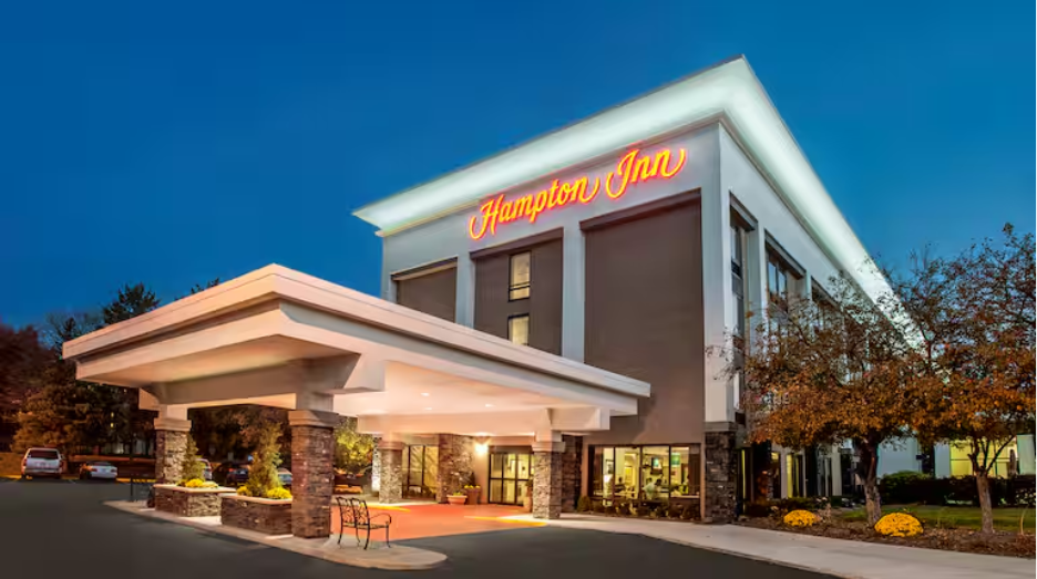 Exterior view of Hampton Inn Ann Arbor-South near the University of Michigan. 